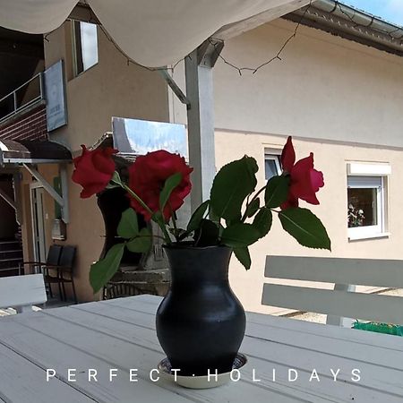 Apartmani Unski Biser Cazin Zewnętrze zdjęcie