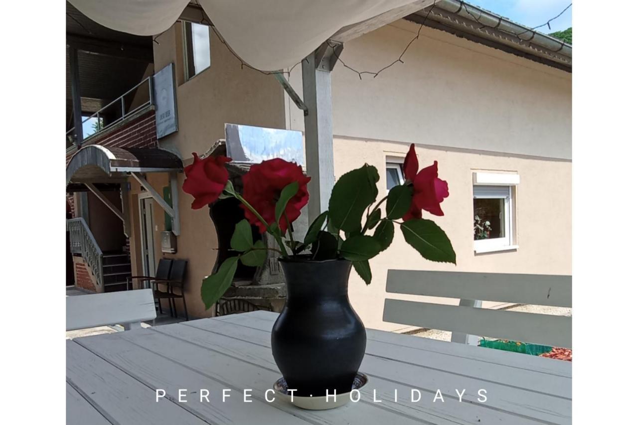 Apartmani Unski Biser Cazin Zewnętrze zdjęcie